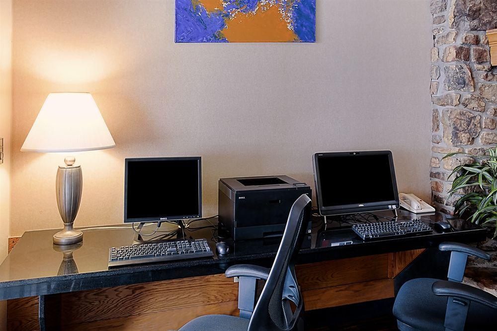 Quality Inn & Suites- Valparaiso Kültér fotó